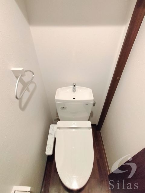 トイレ　同仕様・反転タイプ