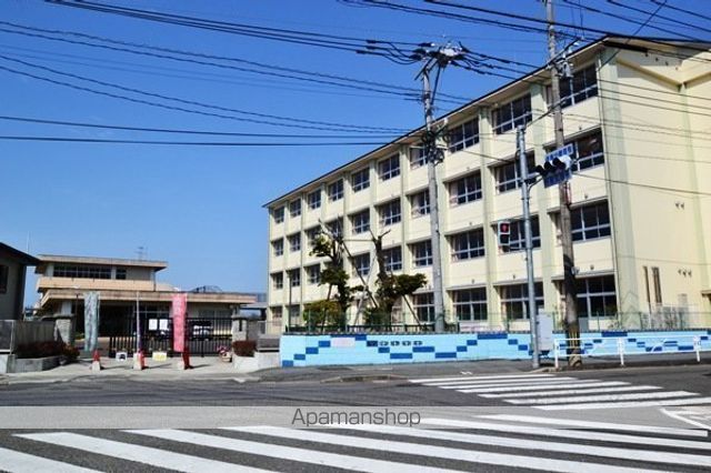 中学校　第二中学校（中学校）まで899m