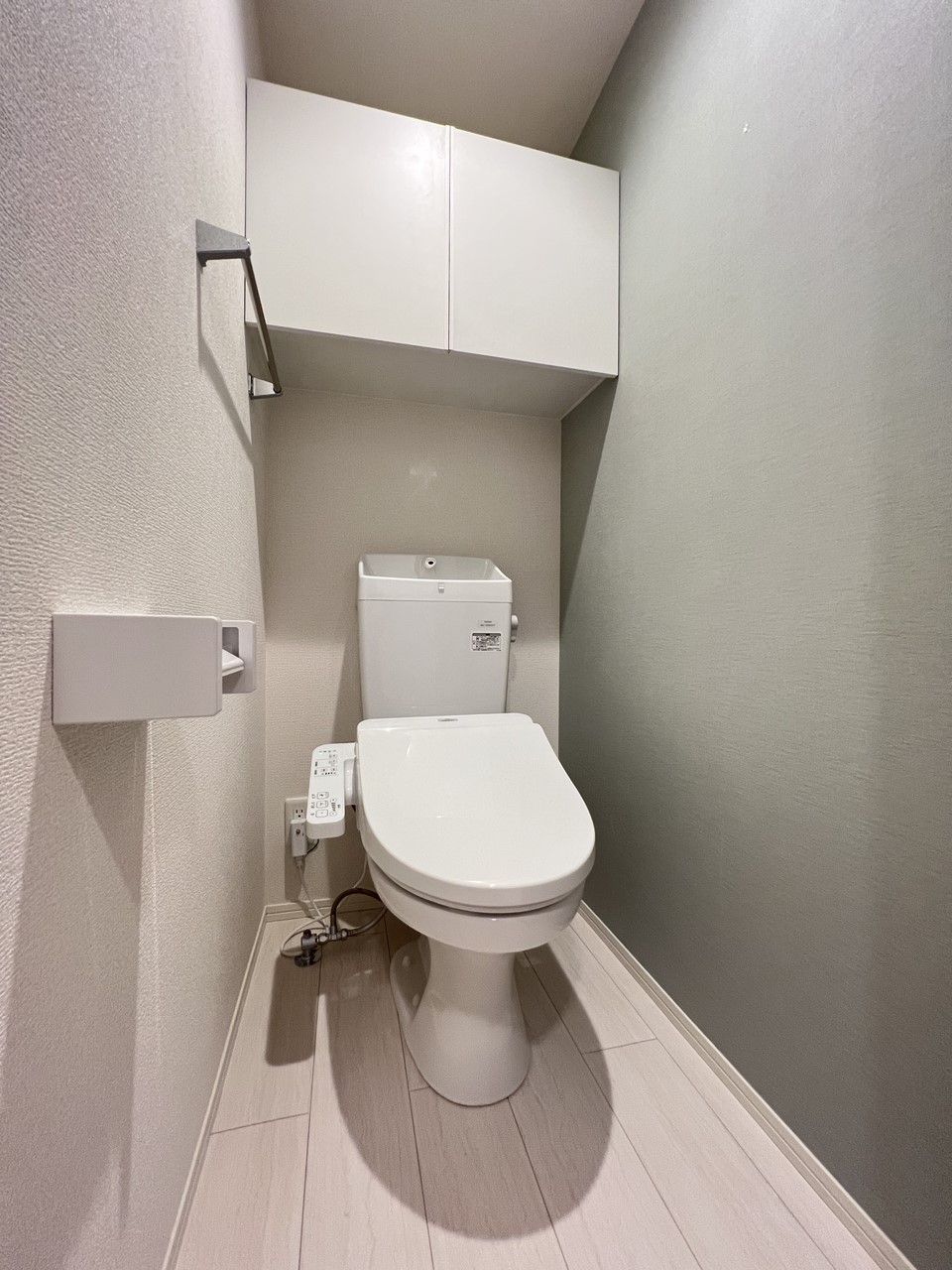 トイレ　※同物件、別部屋の写真です。