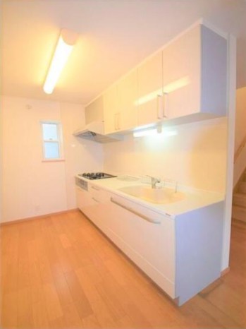 地下鉄桜通線 桜山駅 徒歩10分 2階建 築13年のキッチン写真