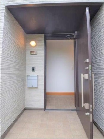 地下鉄桜通線 桜山駅 徒歩10分 2階建 築13年の外観写真