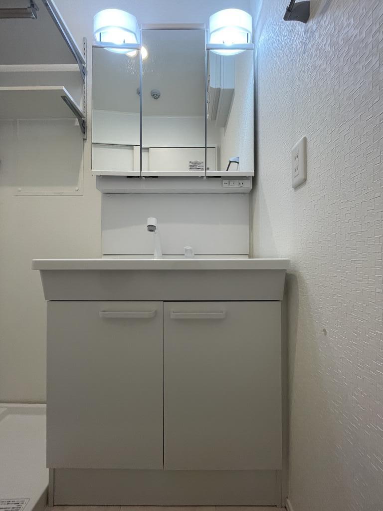 洗面設備　※別部屋参考写真です