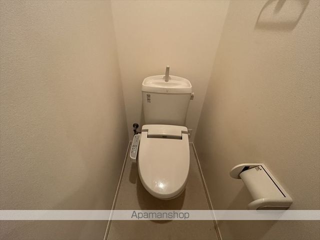 小田急線 相模大野駅 徒歩15分 3階建 築15年のトイレ写真