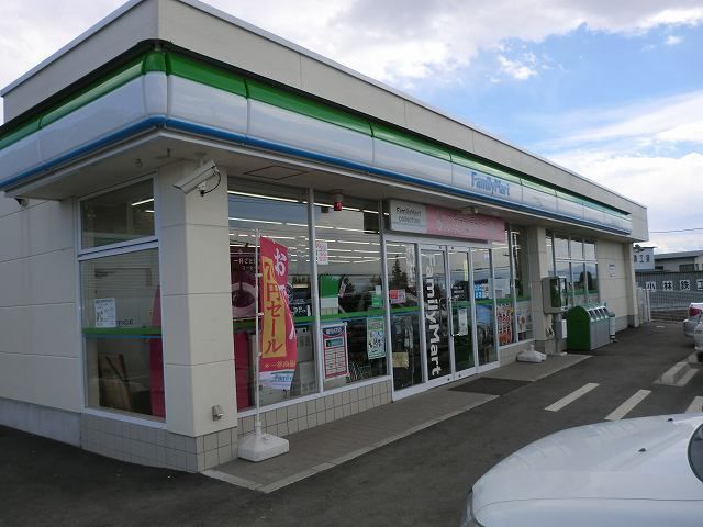 コンビニ　ファミリーマート富士見原之郷店（コンビニ）まで600m
