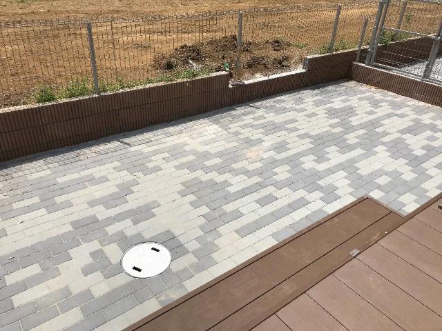 庭　オープンテラス