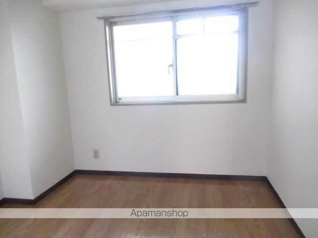 音金六郷マンションの居間写真