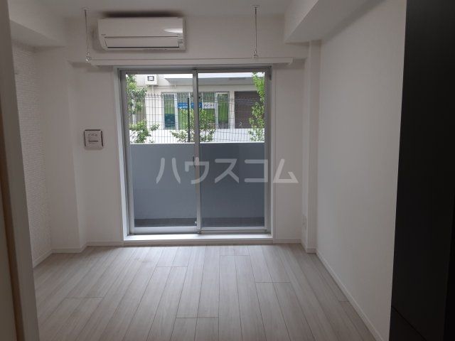 アプリーレ宮崎台IIの居間写真