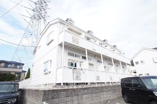 建物外観　現地待合せで内見できます。