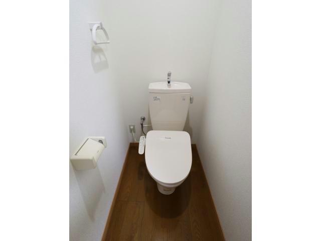 住営社駅東マンションのトイレ写真