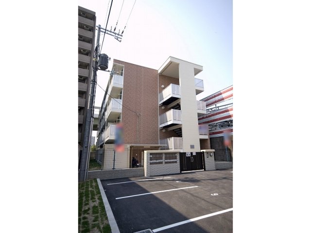 レオパレスレヴェルベールVの外観写真