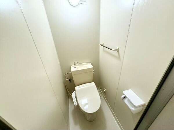 ローズIIIのトイレ写真
