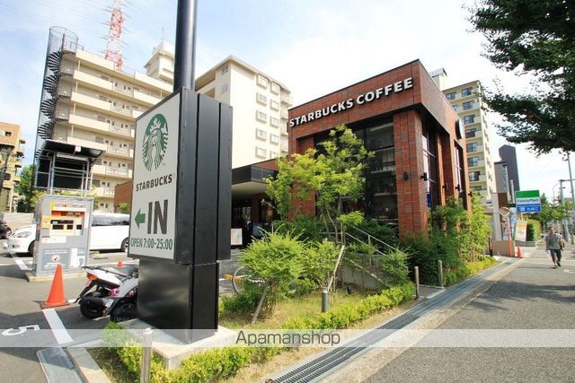 飲食店　スターバックス（飲食店）まで506m