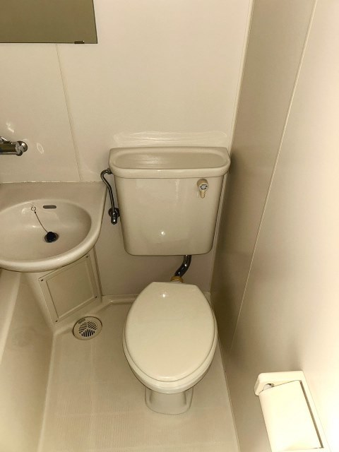 トイレ　別部屋同仕様タイプ