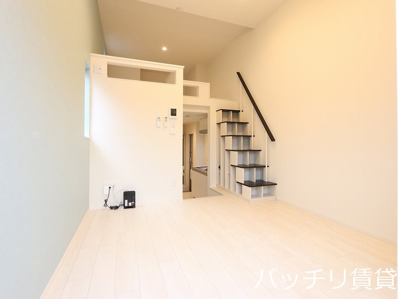 居室・リビング　同間取の為、現状を優先いたします。