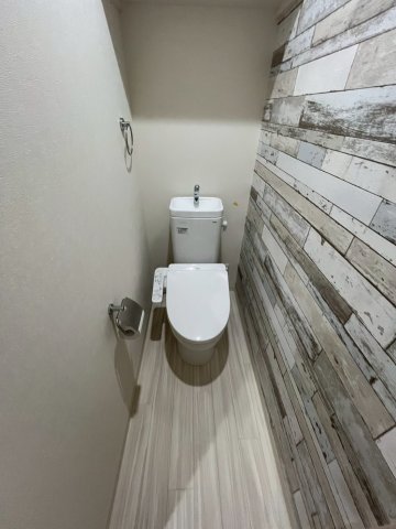 南海高師浜線 高師浜駅 徒歩1分 3階建 築3年のトイレ写真