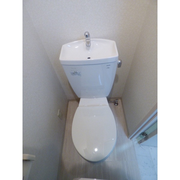 ビーエムハイツ成田のトイレ写真