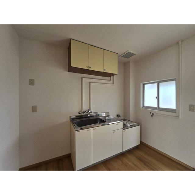 万葉線 中新湊駅 徒歩10分 2階建 築37年の風呂写真