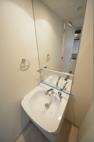 洗面設備　プレサンス松屋町ファステ　独立洗面台
