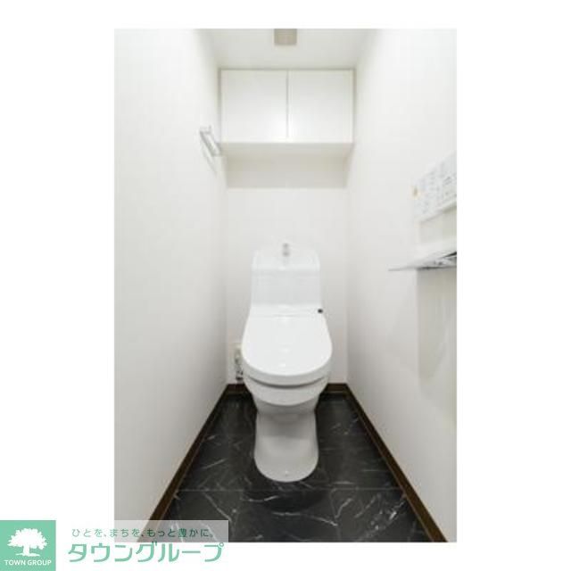 トイレ　※写真は同タイプ住戸です。