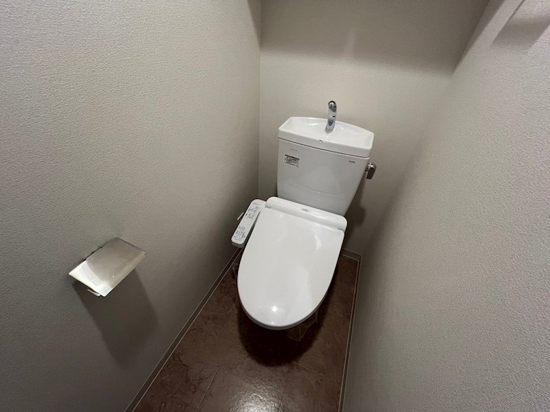 エスライズ神戸三宮山手通弐番館のトイレ写真