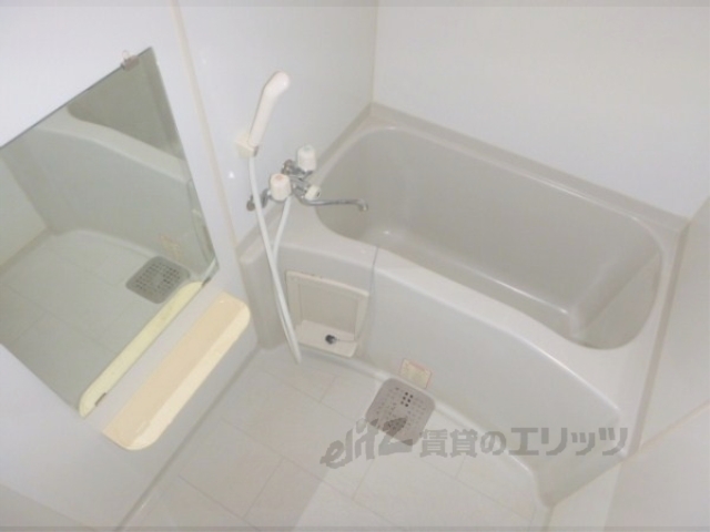 バス・シャワールーム　バス・トイレ別です