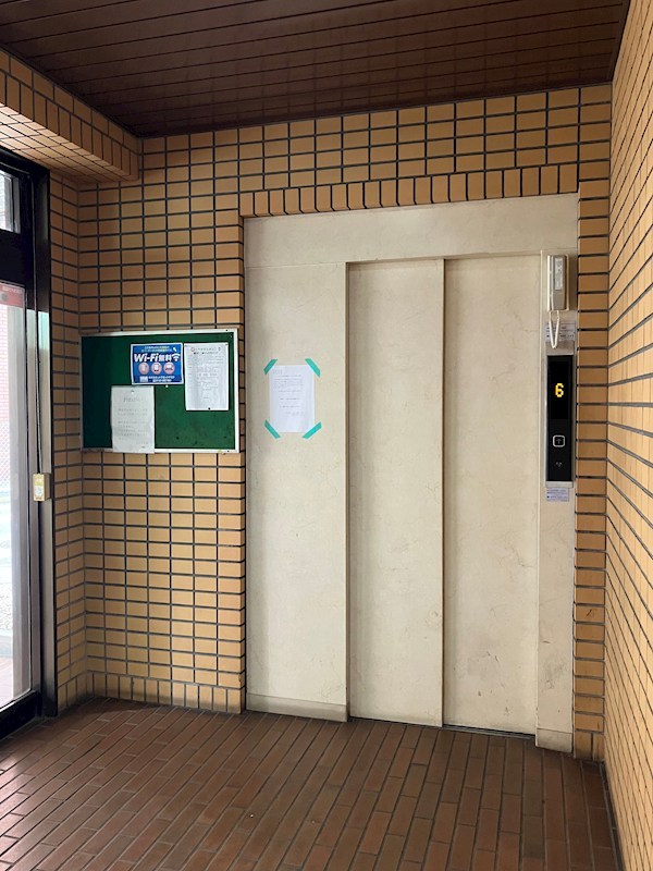 ＪＲ宇都宮線 宇都宮駅 徒歩8分 8階建 築42年の外観写真