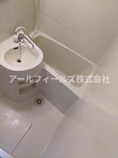 バス・シャワールーム　別室の写真です。