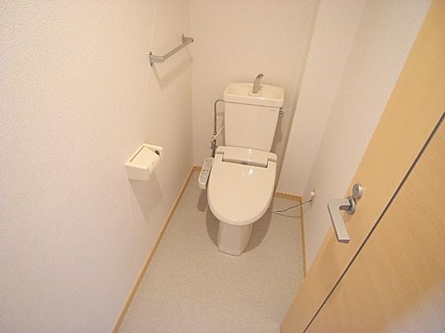 近鉄天理線 前栽駅 徒歩7分 4階建 築33年のトイレ写真