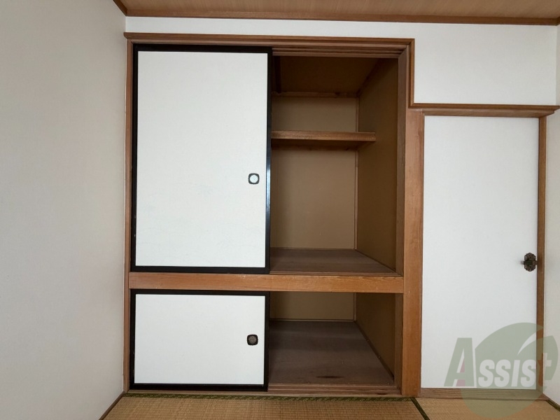 収納　収納もバッチリあるのでお部屋が片付きますよ！