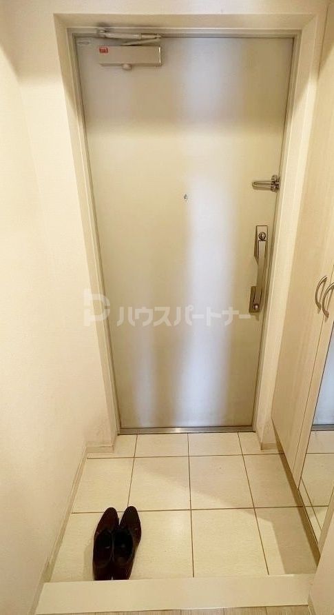 アンシャンテ大宮の玄関写真