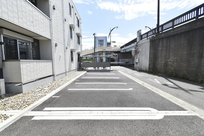 駐車場　駐車場