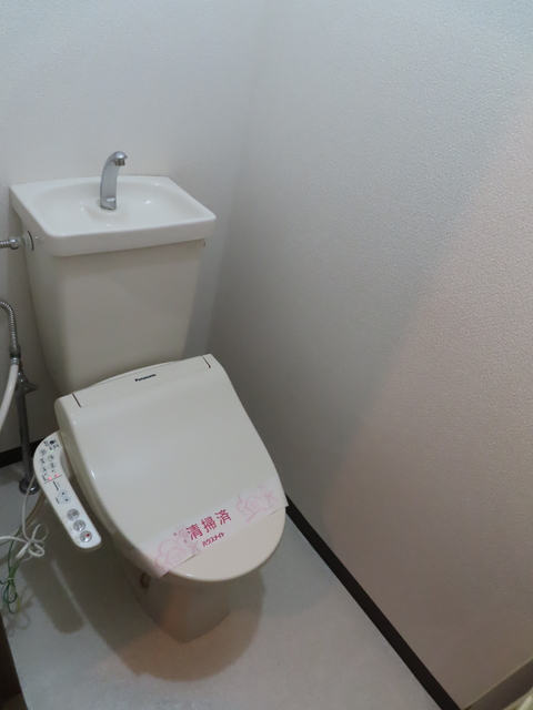 トイレ　洗浄便座付き