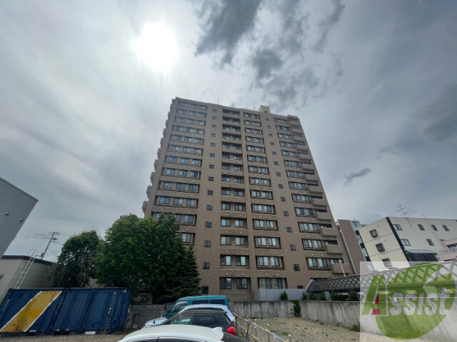 建物外観　札幌市東区北１５条東「ライフアベニュー北１５条」