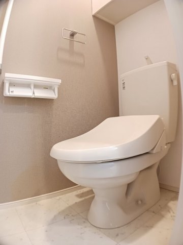 トイレ　落ち着いたトイレです
