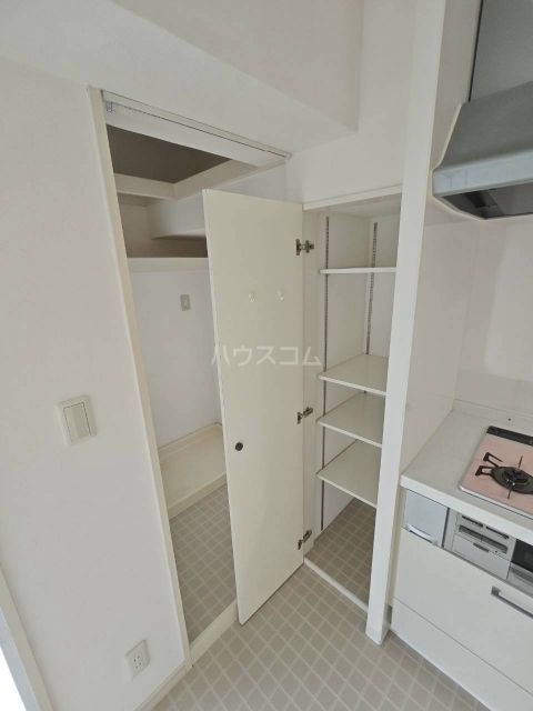 千里山ロイヤルマンション1番街の内装写真