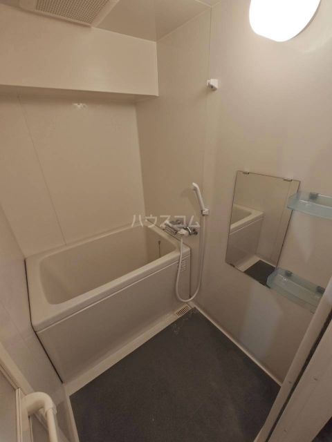 千里山ロイヤルマンション1番街の風呂写真