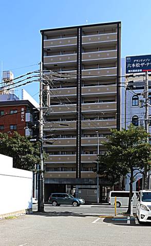 建物外観　六本松駅徒歩2分の物件をご紹介いたします。