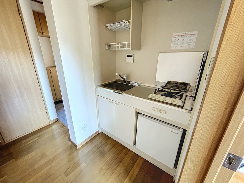 キッチン　※別部屋の写真です