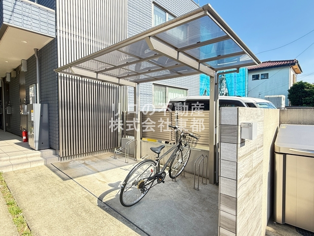 その他共有部分　雨の日でも安心☆屋根付の駐輪場です☆