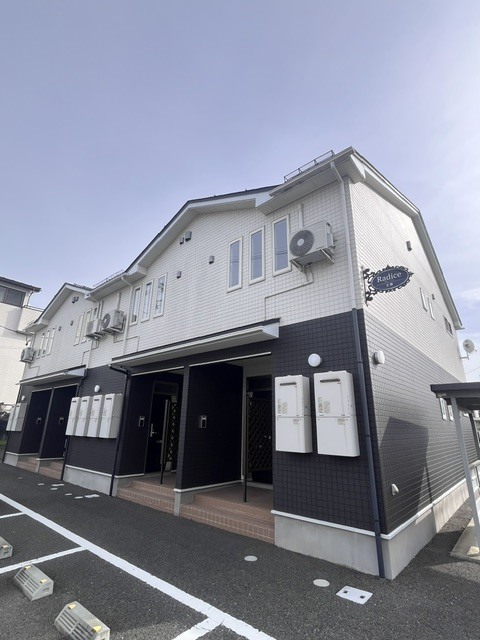 ラディーチェ B棟