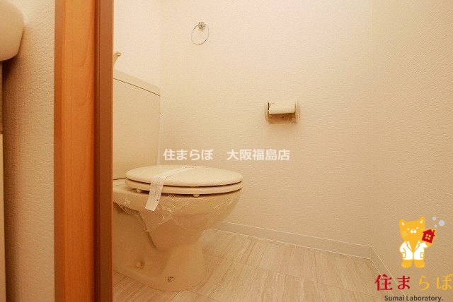 地下鉄御堂筋線 大国町駅 徒歩3分 10階建 築22年のトイレ写真