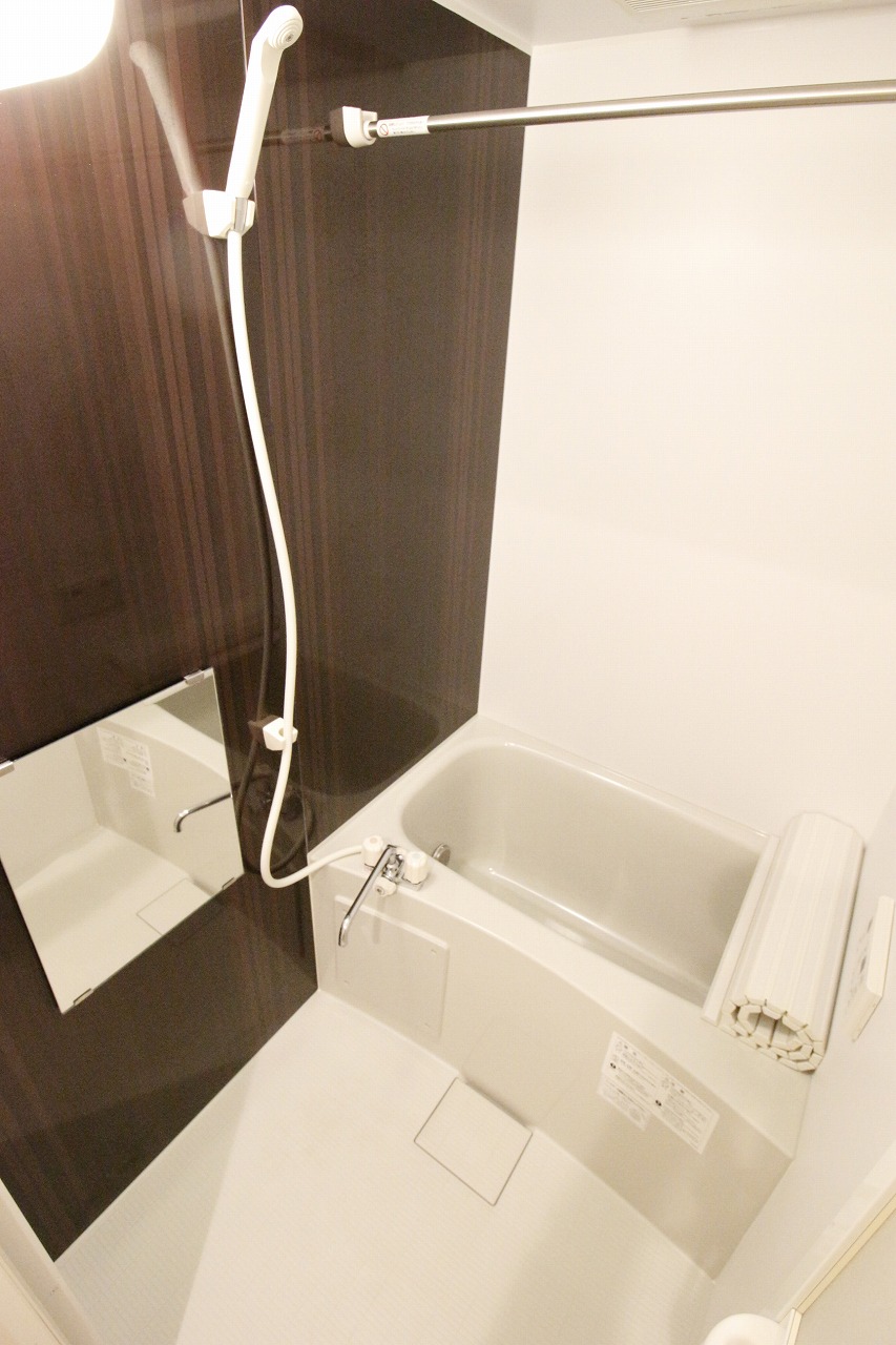 バス・シャワールーム　別のお部屋の写真です