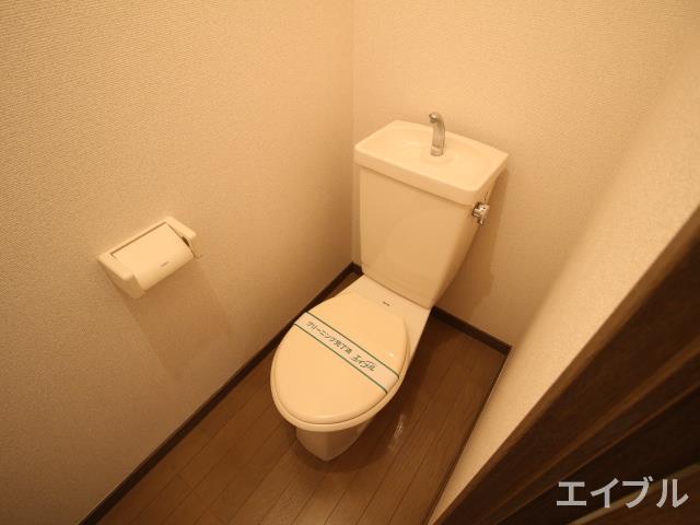 トイレ　※別号室の写真です