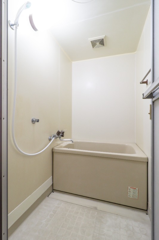 バス・シャワールーム　図面と現状に相違がある場合には現状を優先