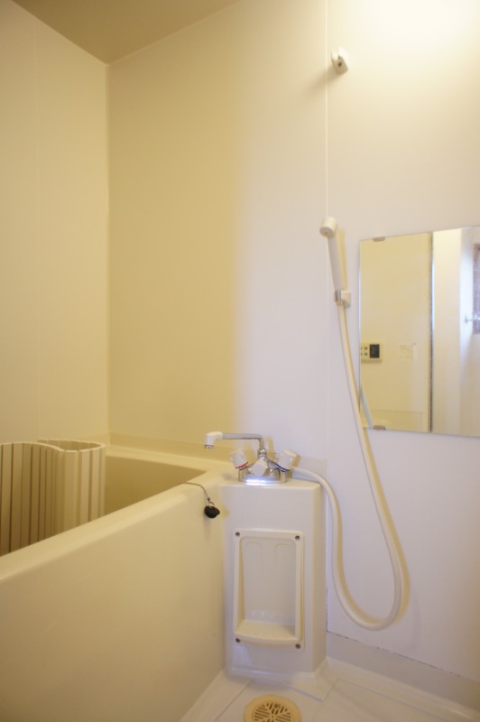 バス・シャワールーム　図面と現状に相違がある場合には現状を優先