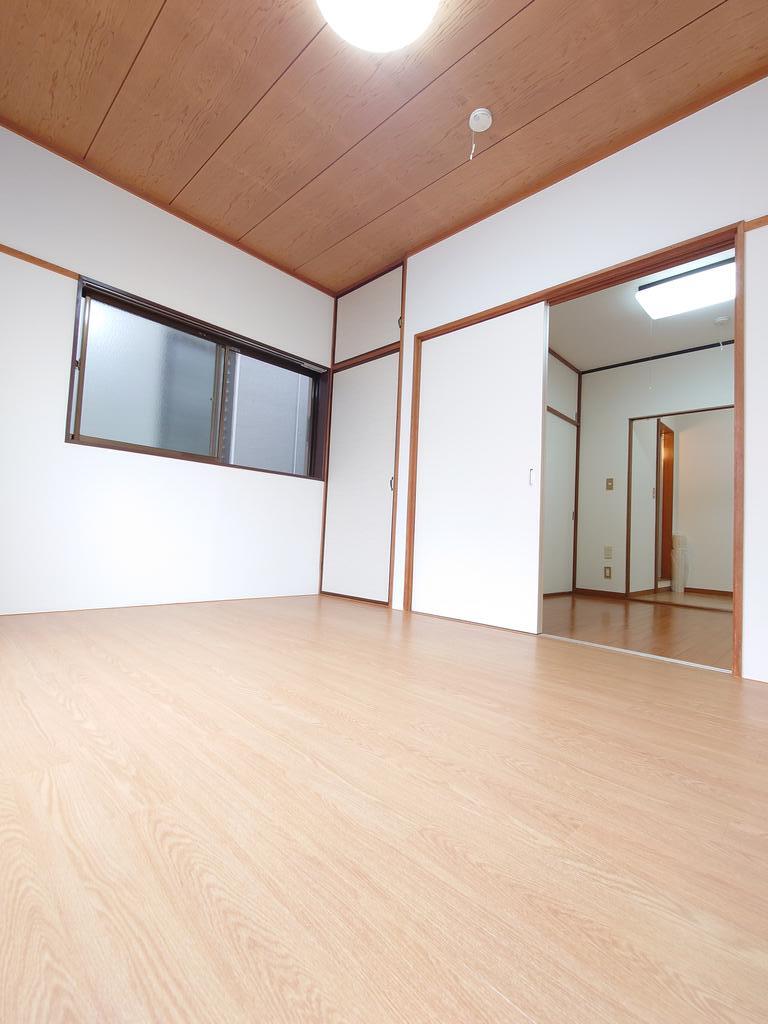 本田ハイツの居間写真