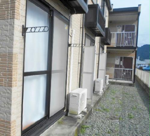 バルコニー　備品や設備仕様は号室等により異なります現地をご確認下さい。