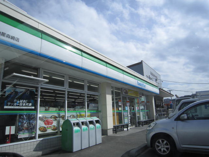 コンビニ　ファミリーマート油屋森崎店（コンビニ）まで846m