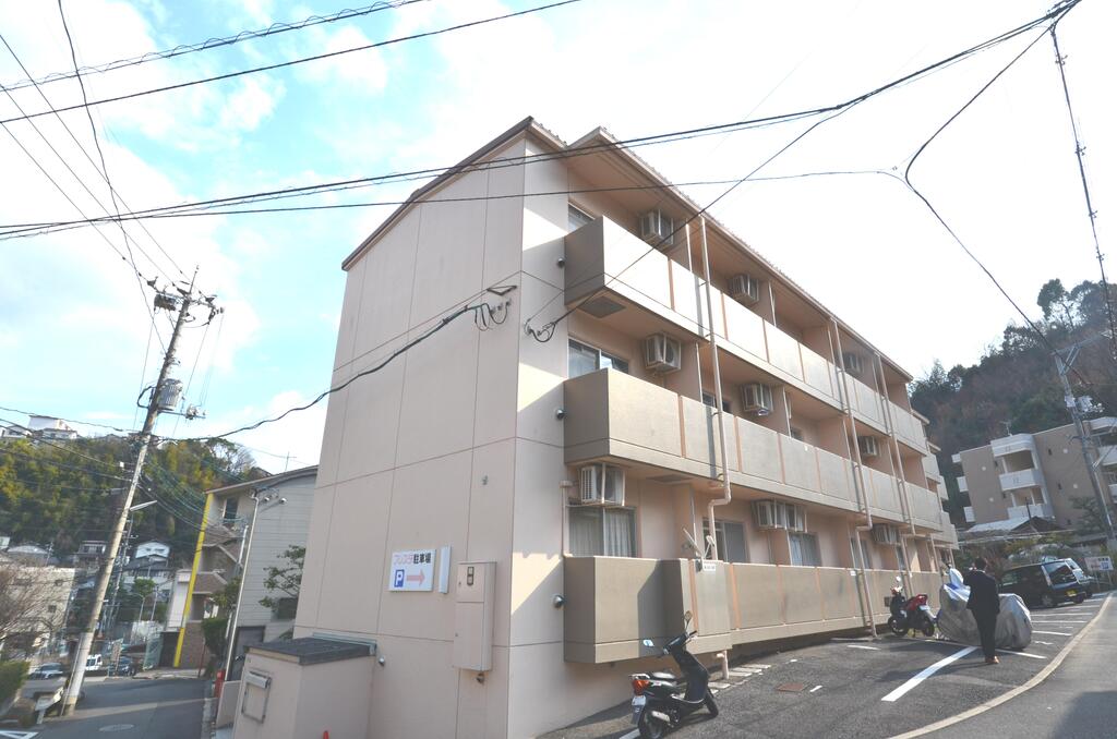 第4みさきマンションの外観写真