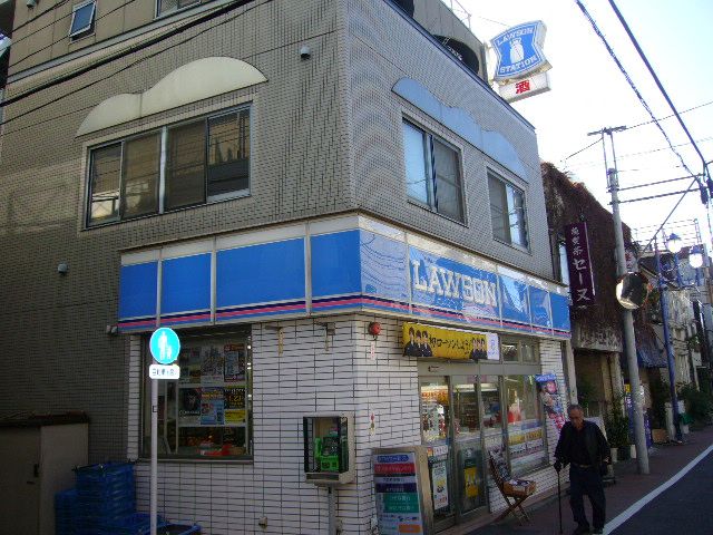 コンビニ　ローソン千住旭町店（コンビニ）まで210m